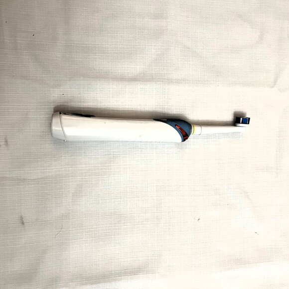 🛑 ORAL B Pro BRAUN ➕ ELECTRIC TOOTHBRUSH Rechargeable BRUSH Charger 💸BUY NOW‼️ - Picture 16 of 16